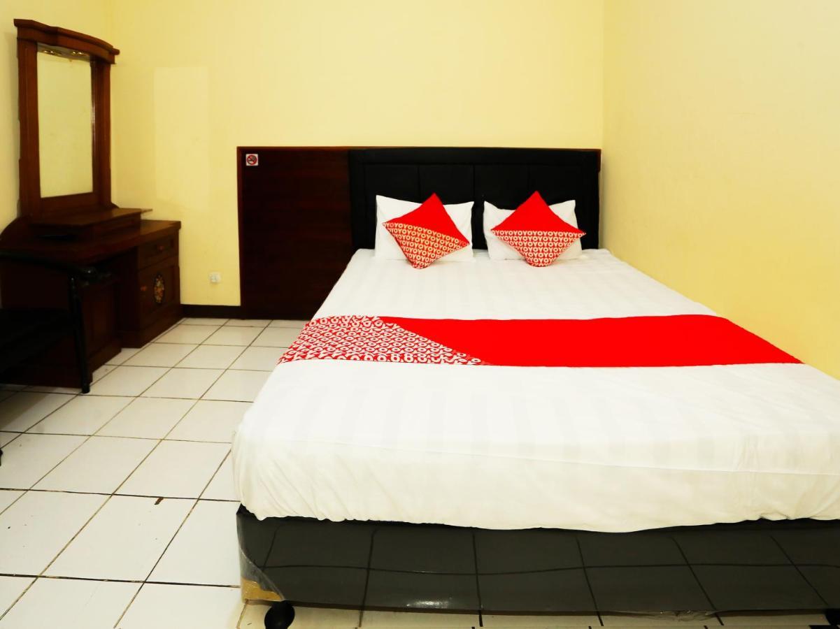 Oyo 93136 Hotel Santo Djaya 2 ボゴール エクステリア 写真