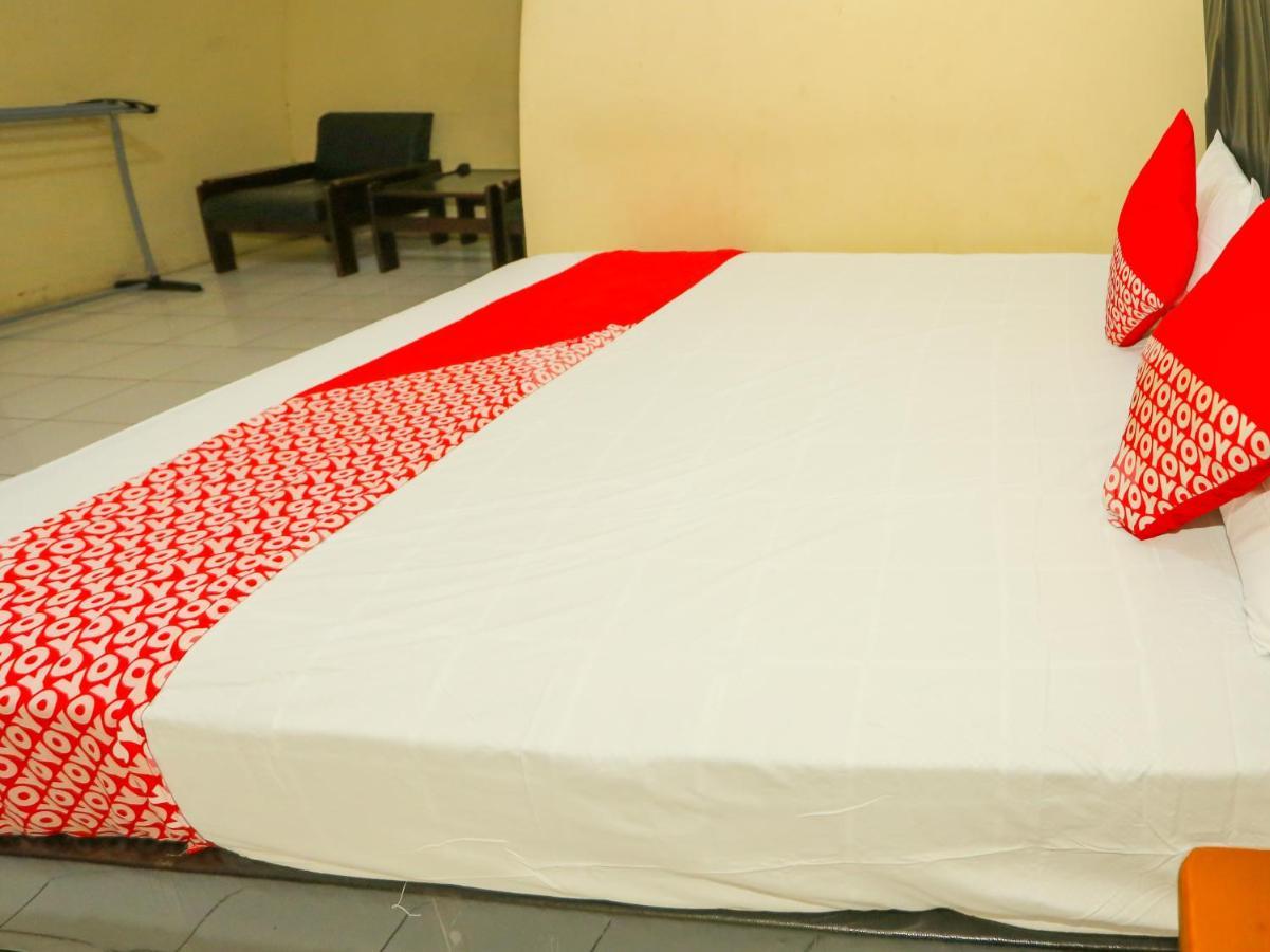Oyo 93136 Hotel Santo Djaya 2 ボゴール エクステリア 写真