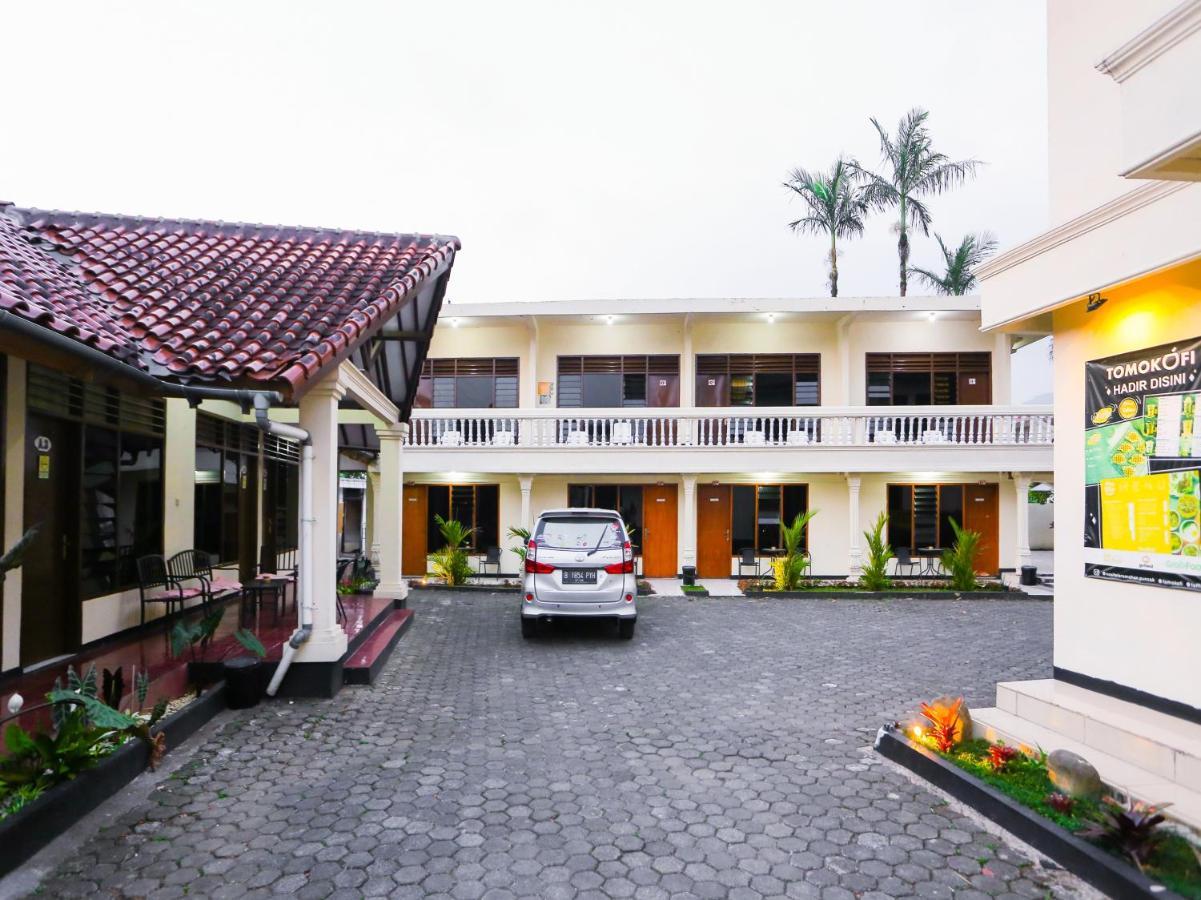 Oyo 93136 Hotel Santo Djaya 2 ボゴール エクステリア 写真