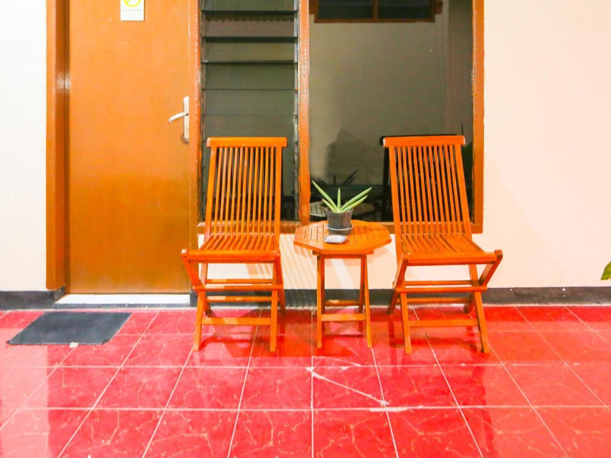 Oyo 93136 Hotel Santo Djaya 2 ボゴール エクステリア 写真