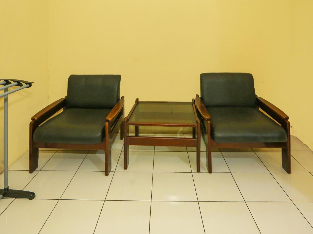 Oyo 93136 Hotel Santo Djaya 2 ボゴール エクステリア 写真